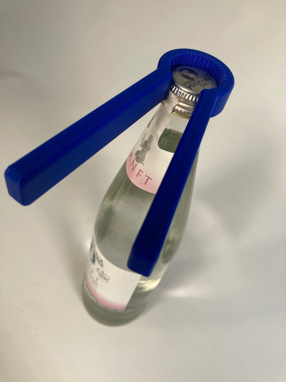 Flaschenöffner Fizz – Schluss mit mühsamem Aufdrehen von Wasserflaschen!